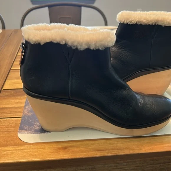 Gentle Souls Black Wedge Bootie - Picture 5 of 7